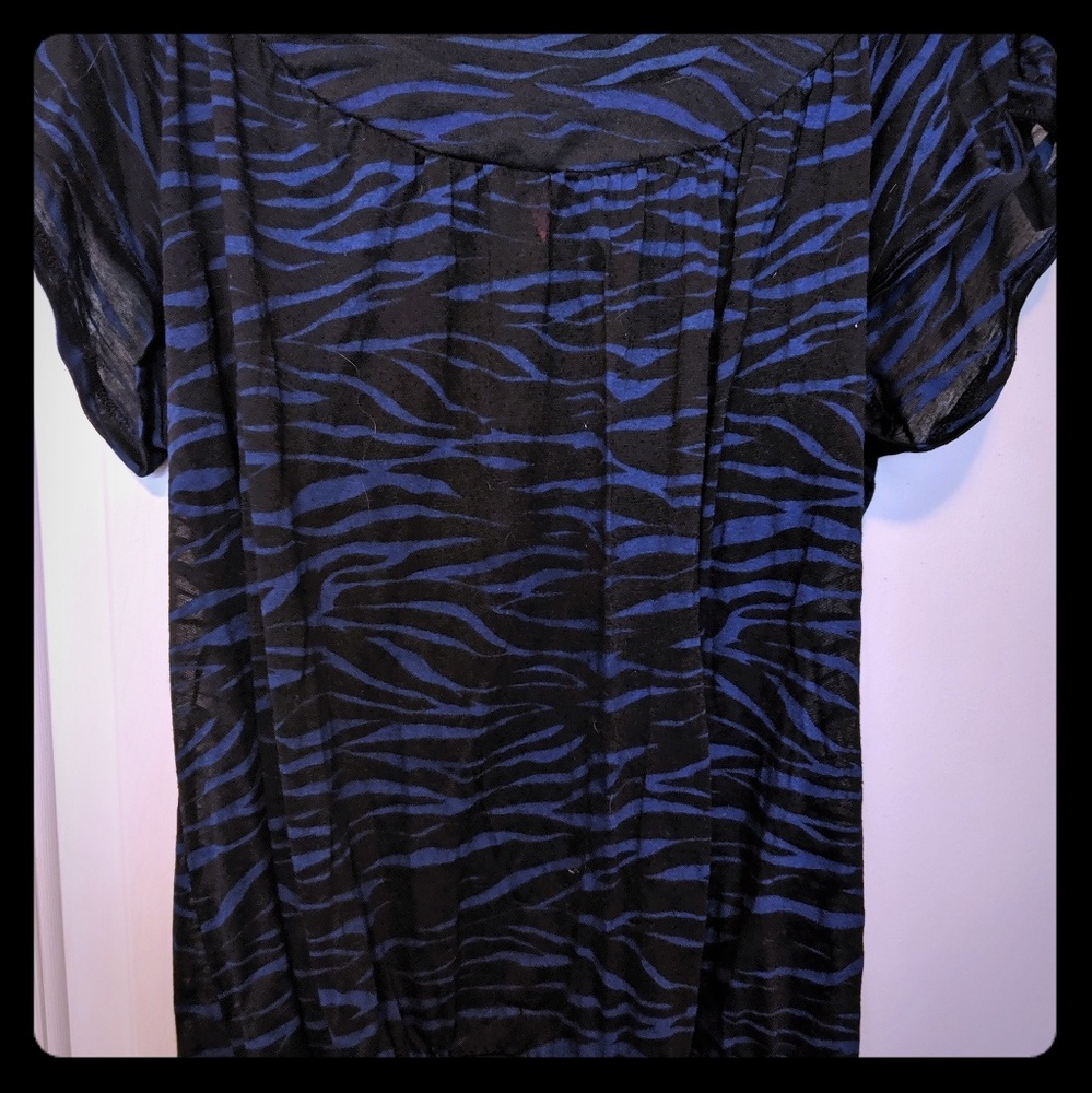 Blue-Black Top